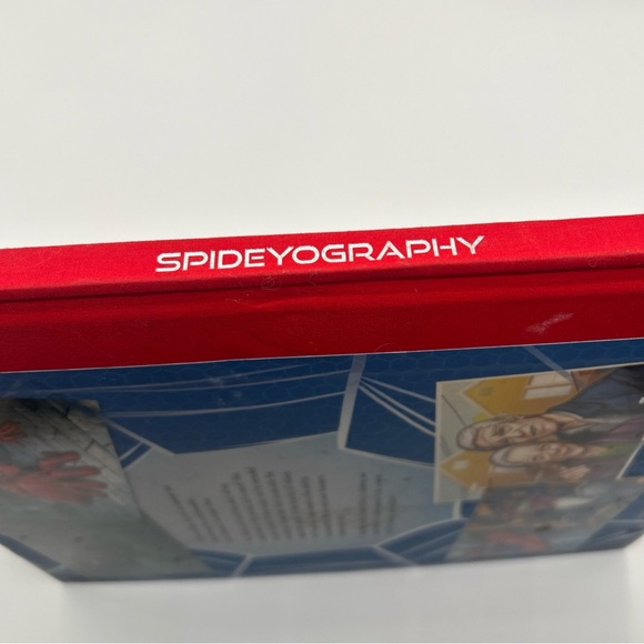 Marvel Spider-Man Spideyography with Red and Blue Cover - Picture 5 of 13